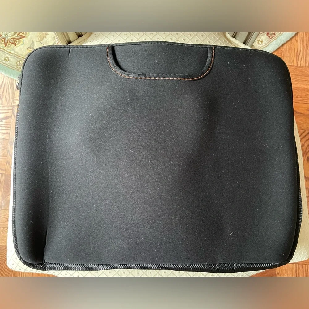 New - Sleek Black Neoprene Laptop Bag with Padded Protection